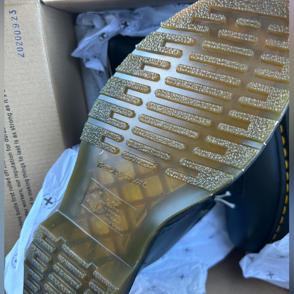 Dr. Martens VEGAN 1460 LACE UP BOOTS unisex - Picture 7 of 12